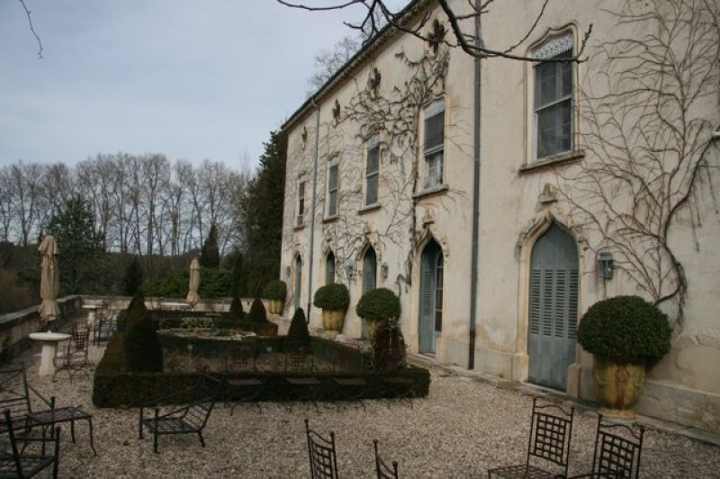 Château ISMH vers Nimes