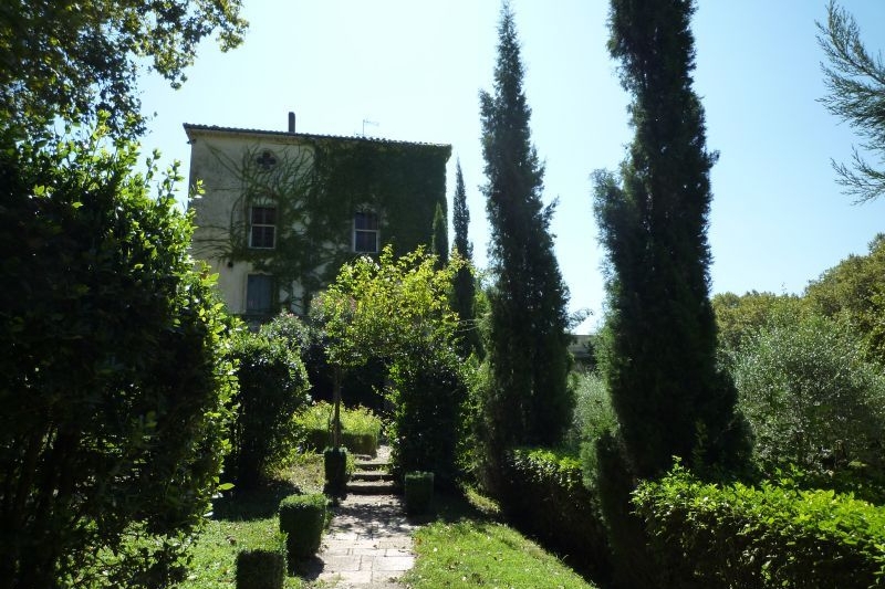 Château ISMH vers Nimes