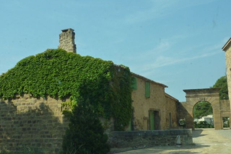 Corbières , château X° et XVIII°S.